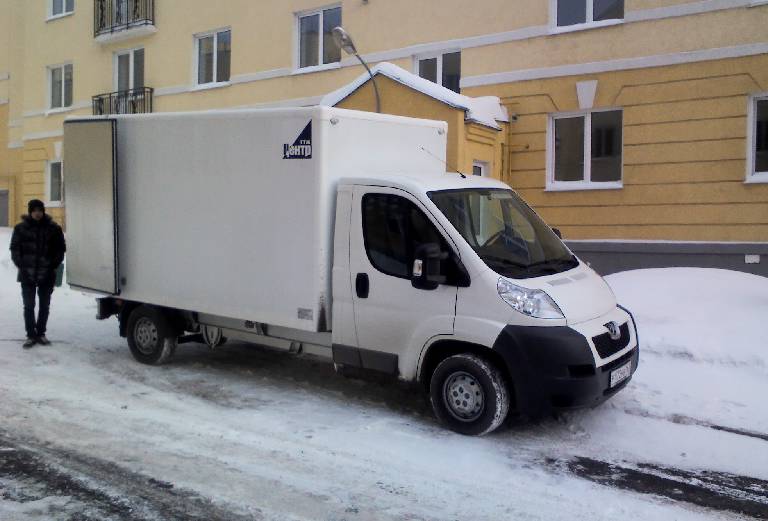 Заказать газель для перевозки домашних вещей из Москва в Курск